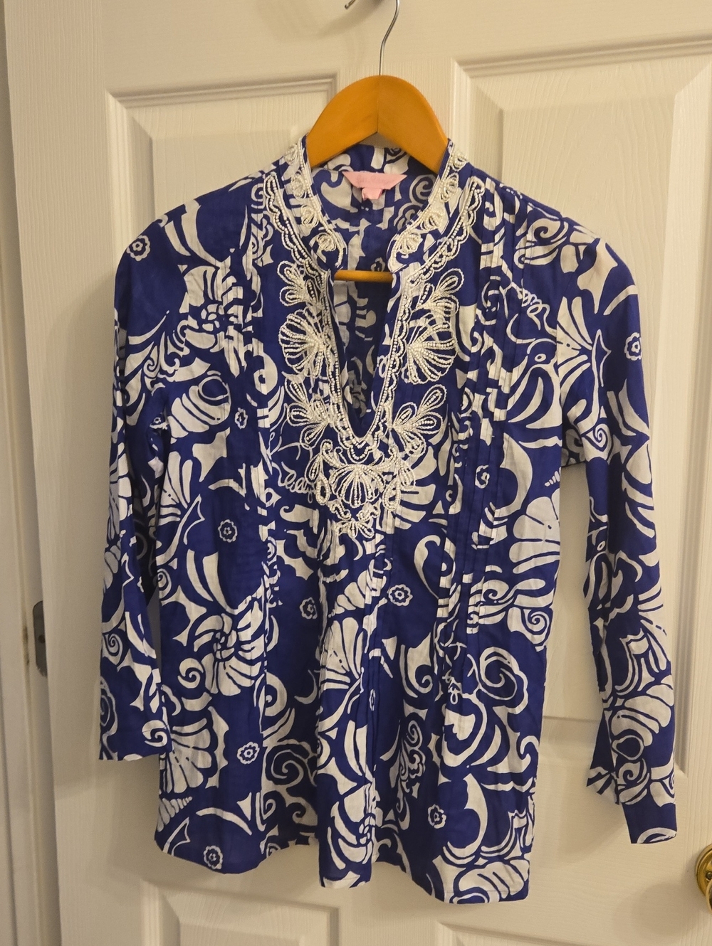 EUC Lilly Pulitzer Navy Blue and White Printed Tunic